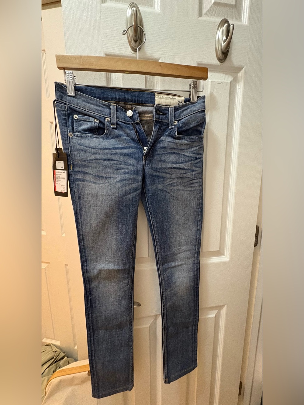 rag & bone Women's Skinny Jeans in Medium Blue Wash